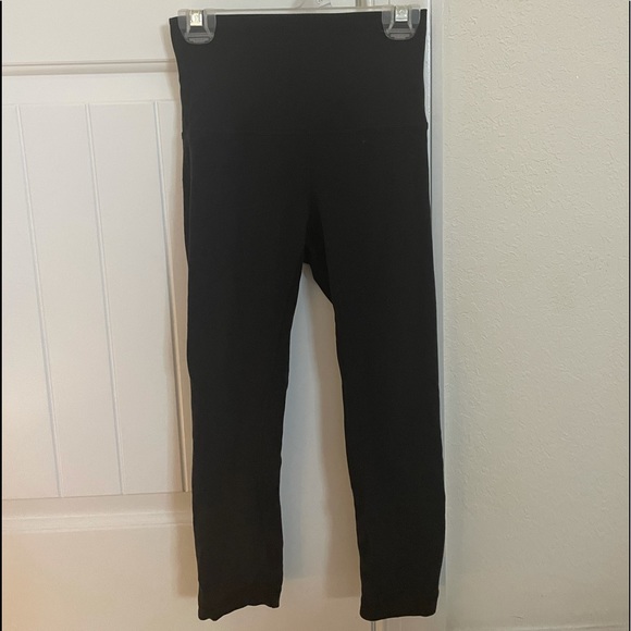 black lululemon align leggings! - Picture 2 of 4